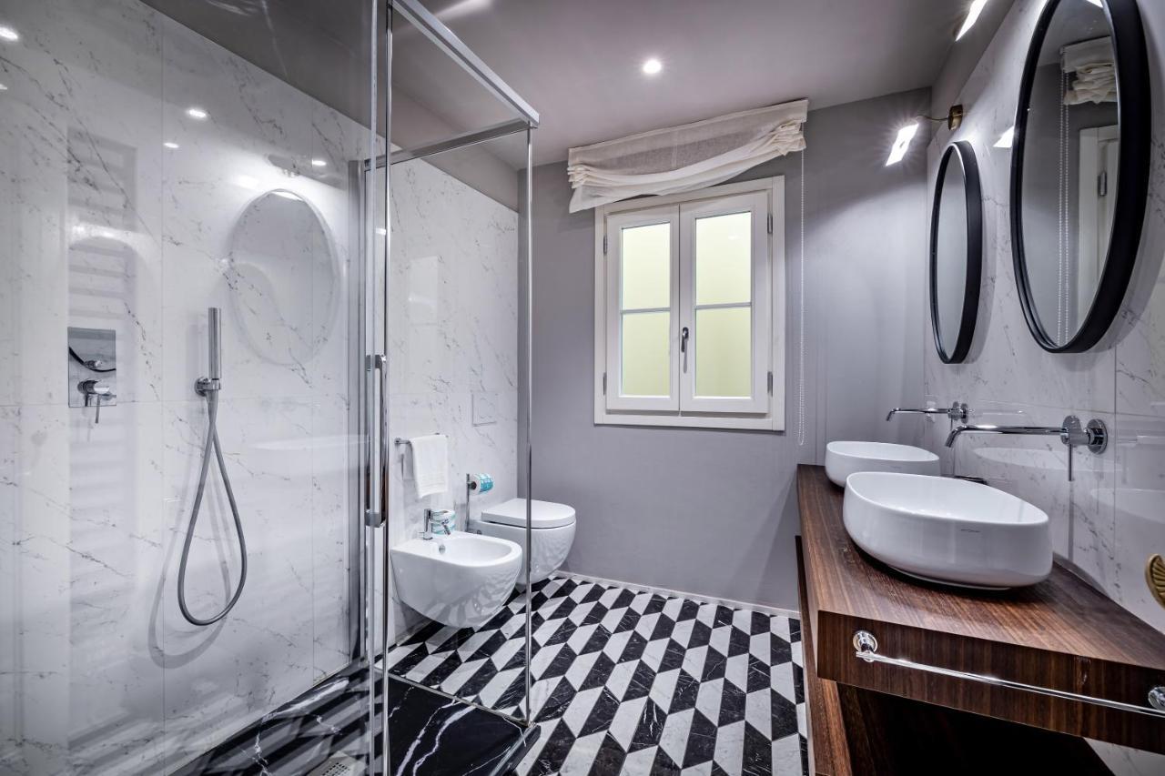 Hs4U Ricasoli Luxury Apartment Near Duomo N. 3 Florence Extérieur photo