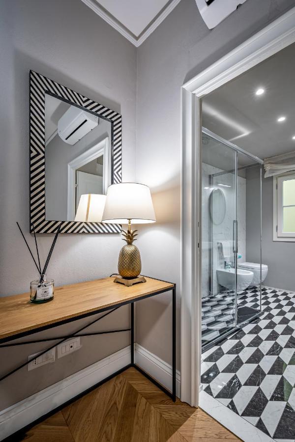 Hs4U Ricasoli Luxury Apartment Near Duomo N. 3 Florence Extérieur photo