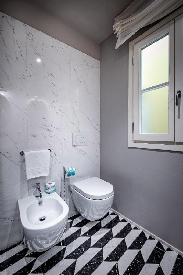 Hs4U Ricasoli Luxury Apartment Near Duomo N. 3 Florence Extérieur photo