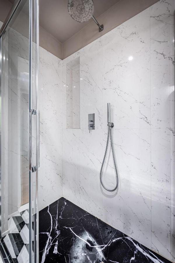 Hs4U Ricasoli Luxury Apartment Near Duomo N. 3 Florence Extérieur photo